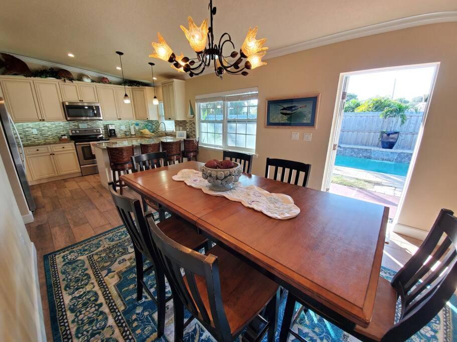 Bahamian Cottage - Heated Pool Walk To The Beach Cocoa Beach Exteriér fotografie